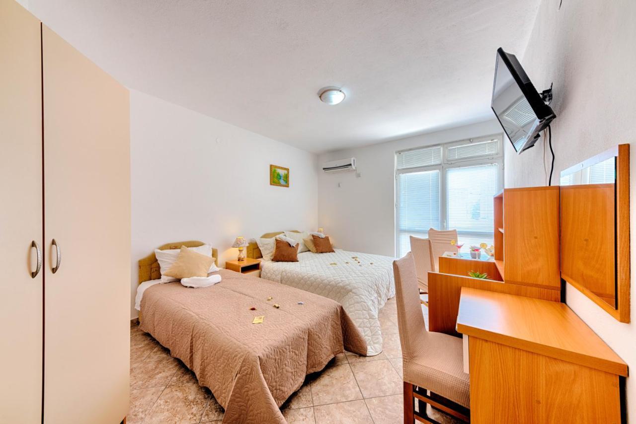 Hotel Dana Čanj Eksteriør bilde