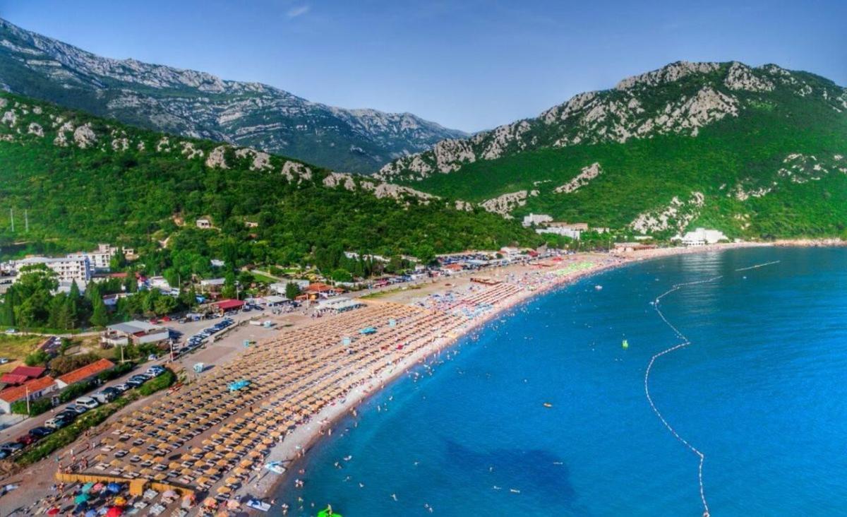 Hotel Dana Čanj Eksteriør bilde