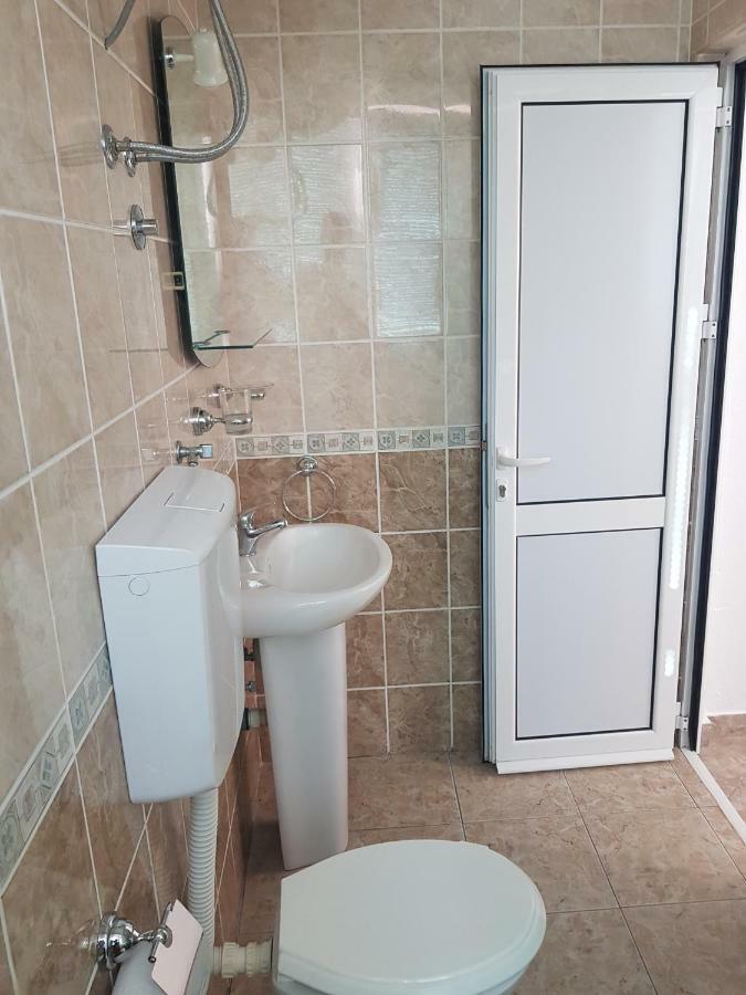 Hotel Dana Čanj Eksteriør bilde